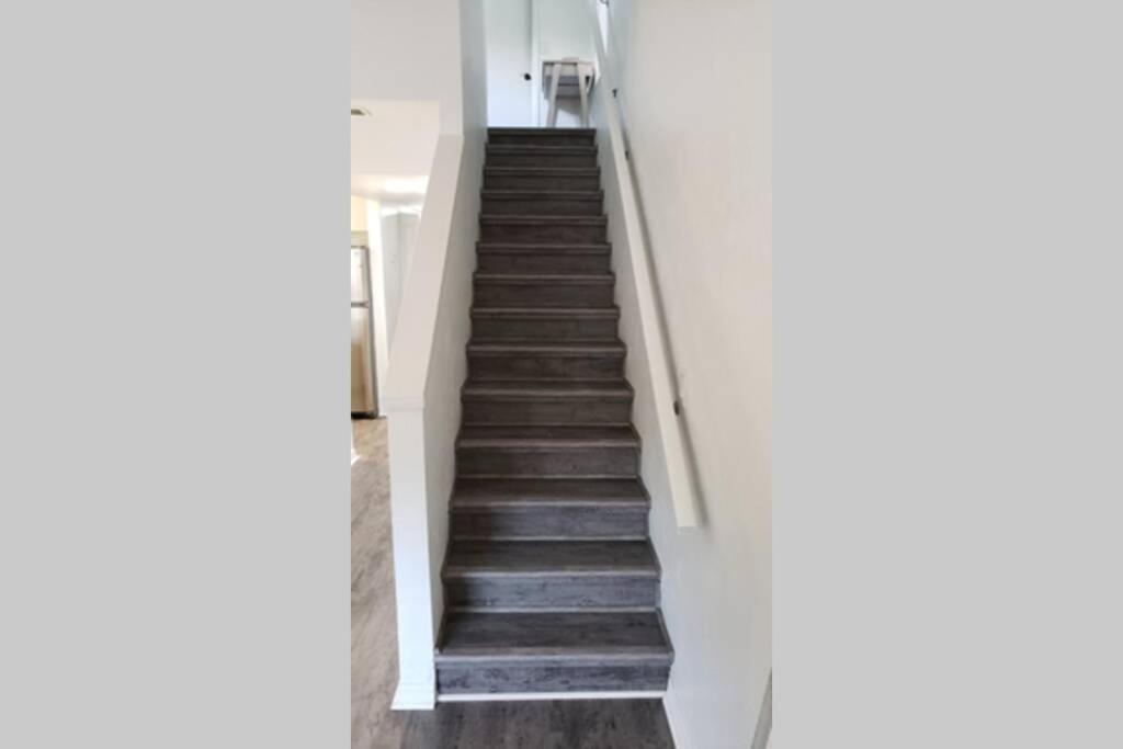 גיינסוויל Discover Luxury Condo Steps Away From Celebration Pointe And I-75! מראה חיצוני תמונה