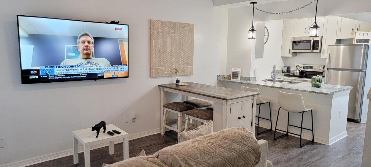 גיינסוויל Discover Luxury Condo Steps Away From Celebration Pointe And I-75! מראה חיצוני תמונה